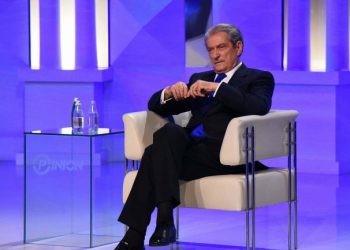 Rama s’u bë ‘i gjallë’, Berisha: Bëhu burrë e përballu 5 minuta…