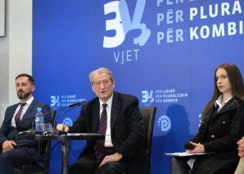 Berisha: Qeveria vodhi 122 miliard lekë në vit të shqiptarëve