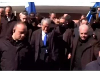 “Berisha, Berisha”, lideri demokrat del nga selia