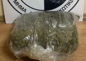 Tentoi të fuste mbi 5 kg drogë në Greqi, kapet në kufi shqiptari