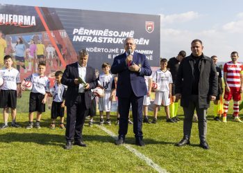 Inaugurohet stadiumi i rikonstruktuar totalisht në Luz. Presidenti Duka: Kujdesemi për ta çuar futbollin në çdo cep të vendit