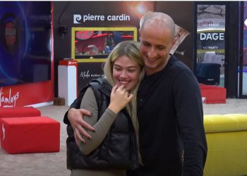 Kristi i përqafuar me Keisin, Beati i jep “një ndihmë”