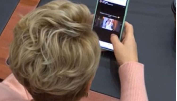 VIDEO/ Monika Kryemadhi ‘shijon’ dasmën Luiz-Kiara