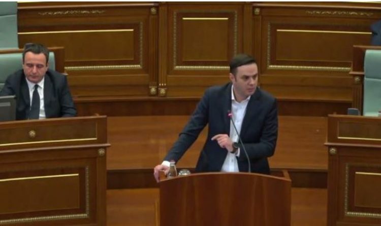 Kurti dhe Abdixhiku ‘përplasen’ për Asocacionin