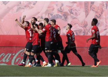 Ekipi i Muriqit trondit Real Madridin