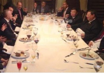 Publikohet fotoja, Ilir Meta shfaqet krah Agron Nezës