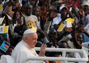 Papa nga Sudani i Jugut: Mbani gjallë shpresën