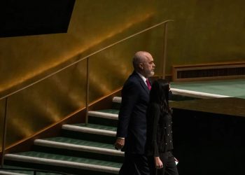 ‘New York Times’: Si McGonigal takoi Ramën e nisi ta favorizojë atë