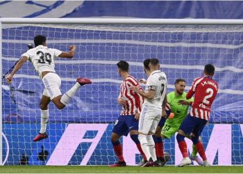 Reali bllokohet në derbi, buzëqesh Barcelona