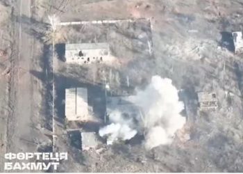 Rusia me ‘dorë të hekurt’, vazhdon sulmet ndaj Ukrainës