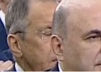 VIDEO/ Putin mban fjalim, Lavrov dremit në karrige