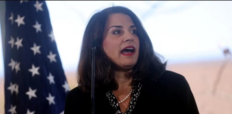 Zyrtarja e lartë amerikane në Shqipëri (Detajet)