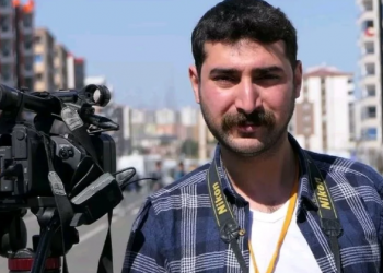 Gazetarët turq/ Dhjetëra të arrestuar, kërcënuar ose…