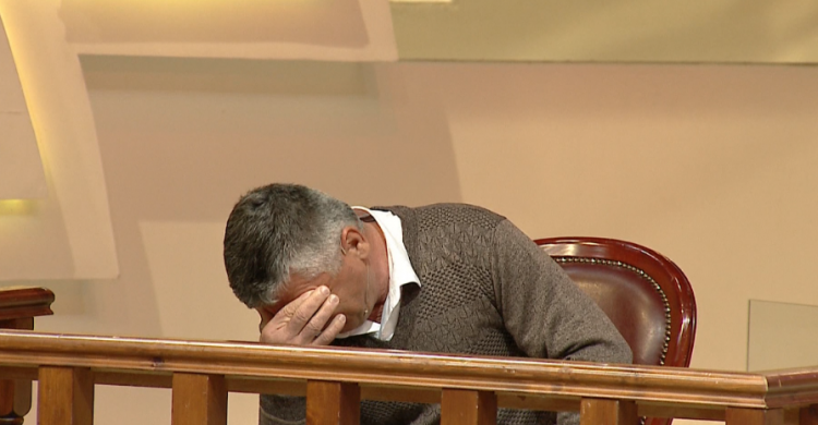 Përballja e vëllait me 4 motrat, Gëzimi: Vera mbeti shtatzënë me…