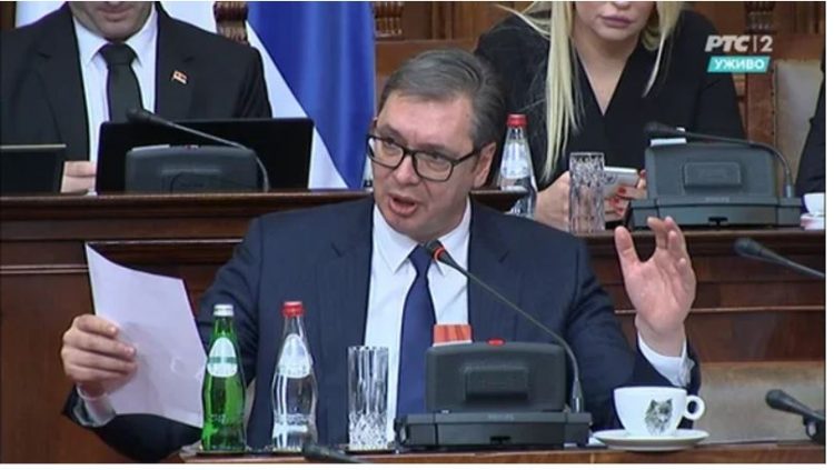 Vuçiç i ‘turret’ opozitës serbe: Ju liruat Albin Kurtin nga burgu