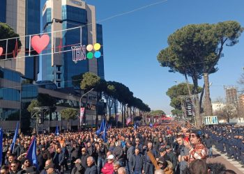 Video/ Nis protesta, Këlliçi: Qeveria ka frikë nga ju