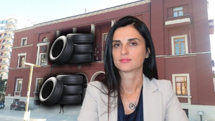 Sako i bën goma 65 milionë lekët, firmos dy kontrata me ofertat më të shtrenjta