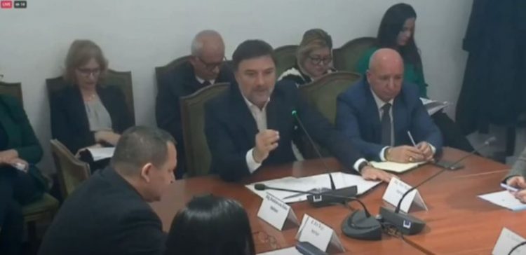 Alibeaj kërkon mbështetjen e socialistëve për dekomunistizimin