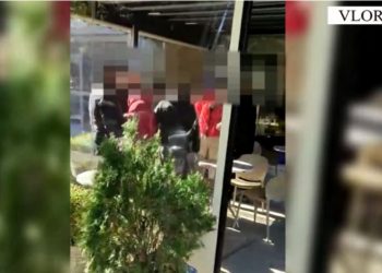 EMRAT/ Shisnin mina për 10 mijë euro, 2 të arrestuar në Vlorë