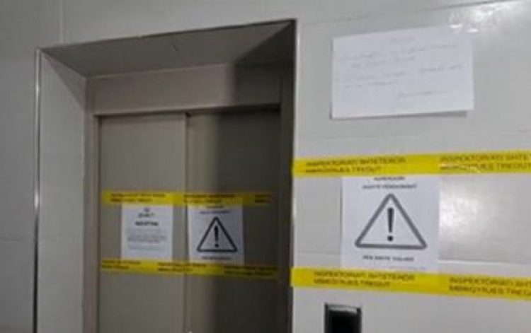 Rënia e ashensorit 5 kate poshtë, shkak dyshohet mbipesha