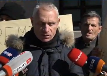 ‘Na hodhët në rrugë’, banorët e ish-godinave në QS në protestë