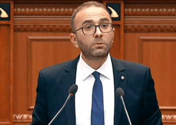 ‘Po vrisni demokracinë’, Bardhi: Ku e keni fshehur Ramën?