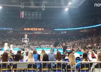 Skandal në sport, tifozët serbë në kor: Kosova është Serbi