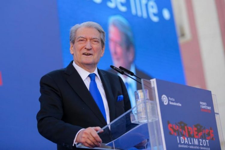 Shqipëria si Kolumbia/ Berisha-Ramës: Largohu me organizatën tënde kriminale