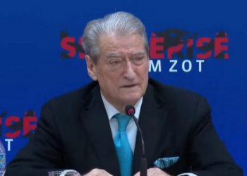 Berisha: Edhe prapa diellit të shkojë, Rama nuk shpëton