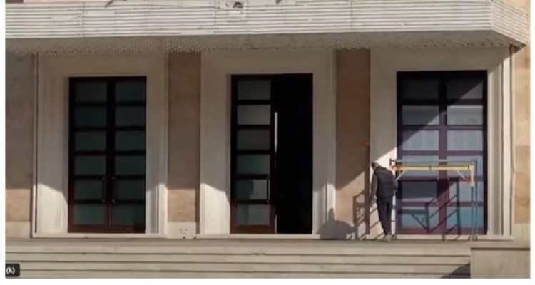 Protesta nesër, blindohet dera e Kryeministrisë (FOTO)