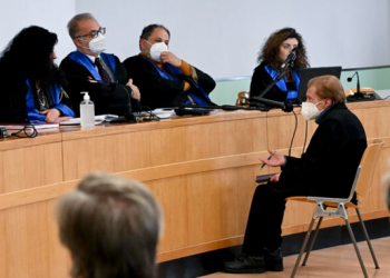 84-vjeçari diplomohet për drejtësi në Itali