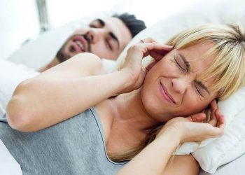 Gërhisni gjatë gjumit? Ja si ta eleminoni