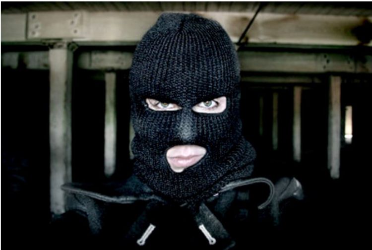 Ishin nisur për vrasje? Katër persona s’i binden policisë në Klos