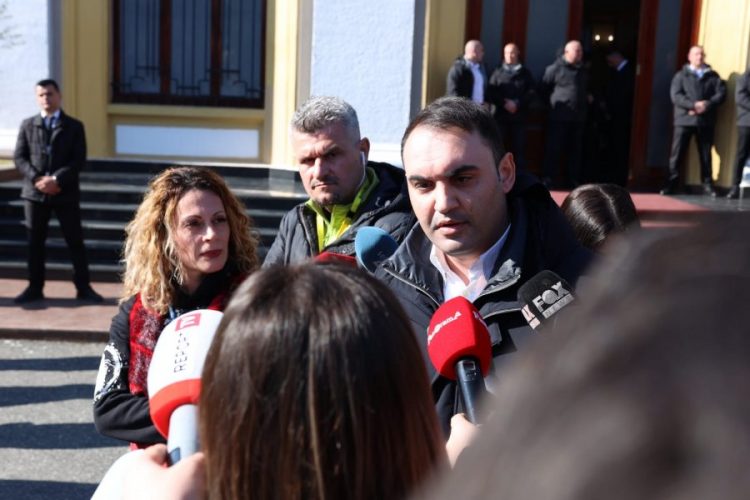 Këlliçi kërkon të hyjë në Kuvend: U pezullova dy herë pa folur