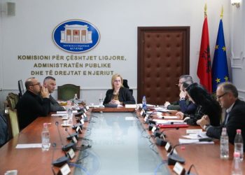 Socialistët rrëzojnë kërkesën e PD-së për përjashtimin e Spiropalit