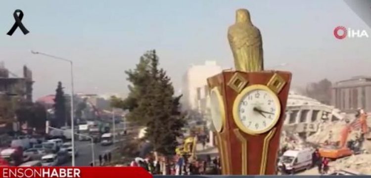 Tërmeti/ Shpëton Kulla e sahatit, ngeci në orën e tragjedisë