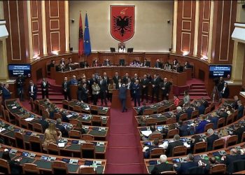 U përjashtuan nga seancat, deputetët e PD ankimojnë vendimin