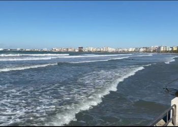 Moti i keq, pezullohet lundrimi i tragetit Vlorë-Brindizi