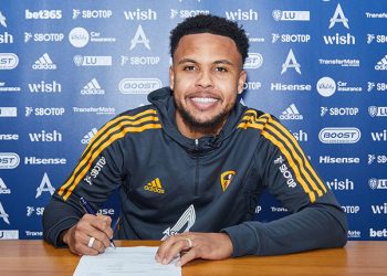 Leeds United/ McKennie nuk jep përshtypje të mirë në debutim