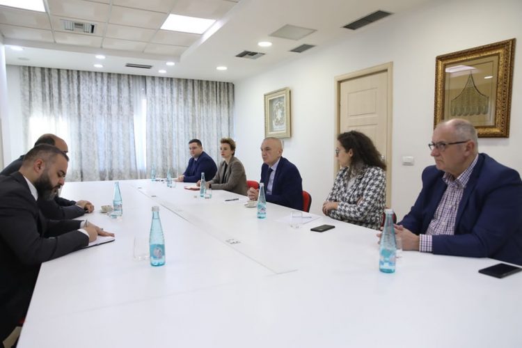 Meta takon ambasadorin e OSBE-së: Ja shqetësimet që ngrita