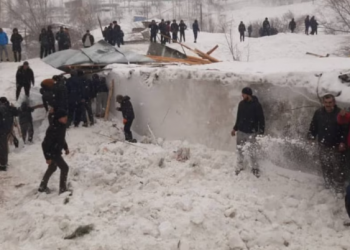 Mbi 70 orteqe brenda ditës, 16 të vdekur