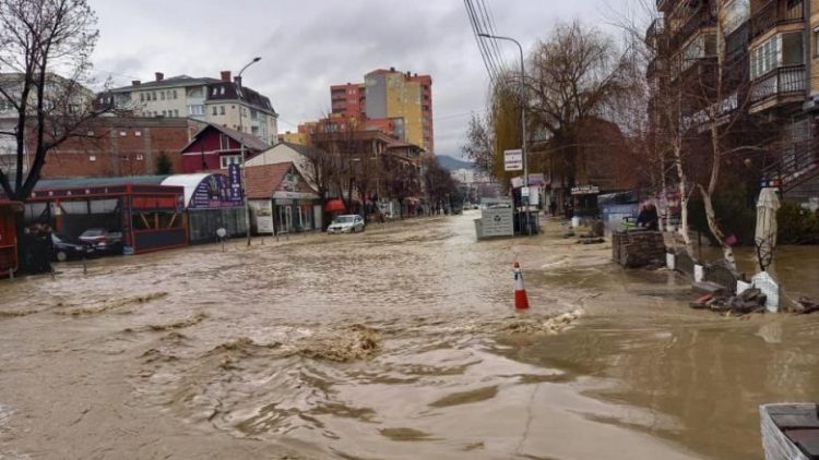 Mbi 9 milionë euro dëme nga përmbytjet në Mitrovicë