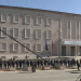 Policia formon kordon përpara godinës te kryeministria