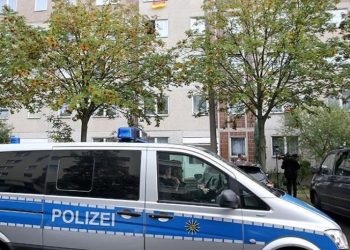 Të shtëna pranë shkollës fillore në Gjermani, 2 të plagosur