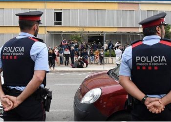 Arrestohen 2 shqiptarë në Spanjë, grabitën para e bizhuteri