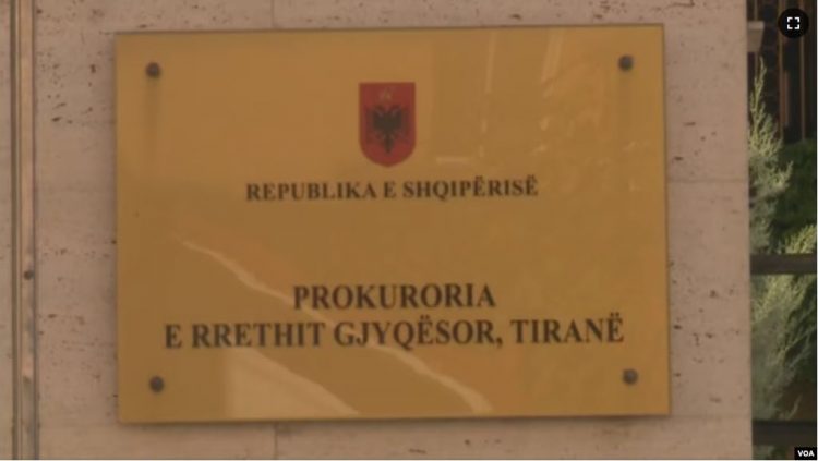 VOA: Kush do ta hetojë çështjen e ish-zyrtares së arrestuar Klosi