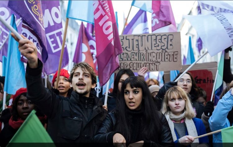 Protesta masive në Francë kundër reformës së pensioneve