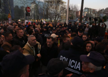 Kapsolle dhe përplasje me policinë, gjithçka ndodhi në protestë