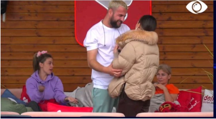 Ç’po ndodh? Luizi kërkon ta përqafojë, Kiara refuzon