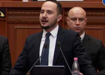 Salianji: Ju e futët vuvuzelën deri në grykë e s’ju përjashtuan